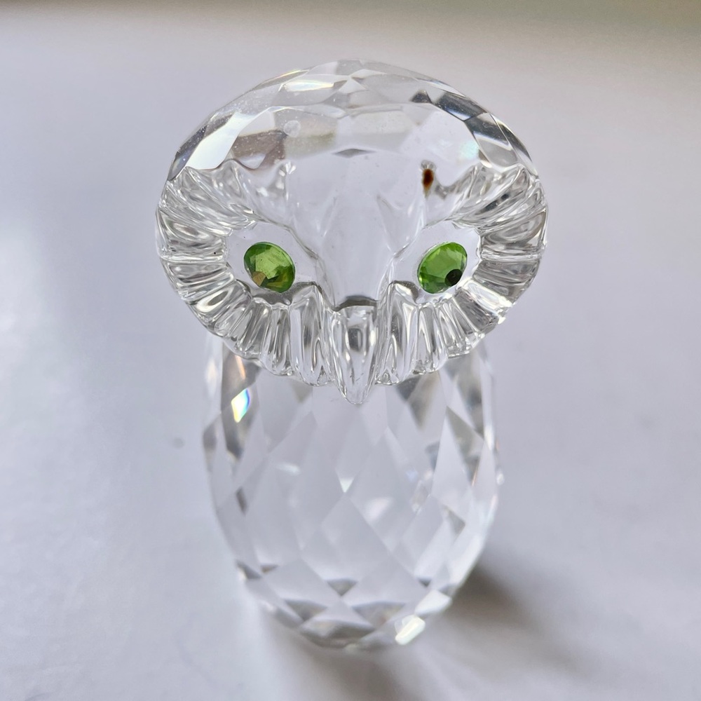 Y2K OLEG CASSINI Crystal Owl Figurine Paperweight Green Rhinestone Eyes Signed